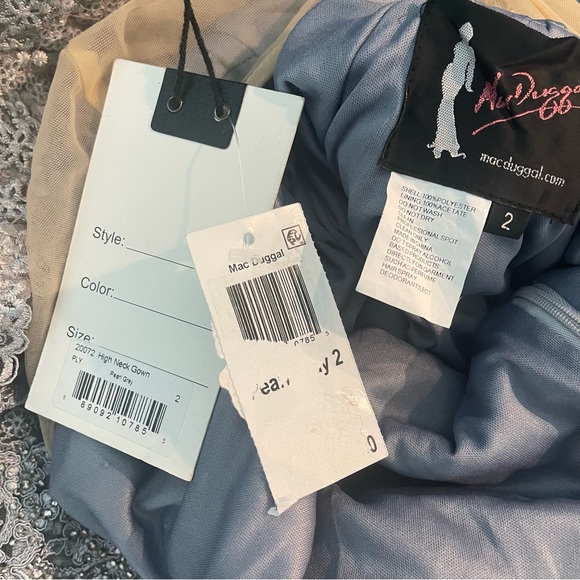 Mac Duggal Pearl Grey Cape Style Embellished Wedding Evening Gown- NWT- Reemoly - Picture 14 of 17